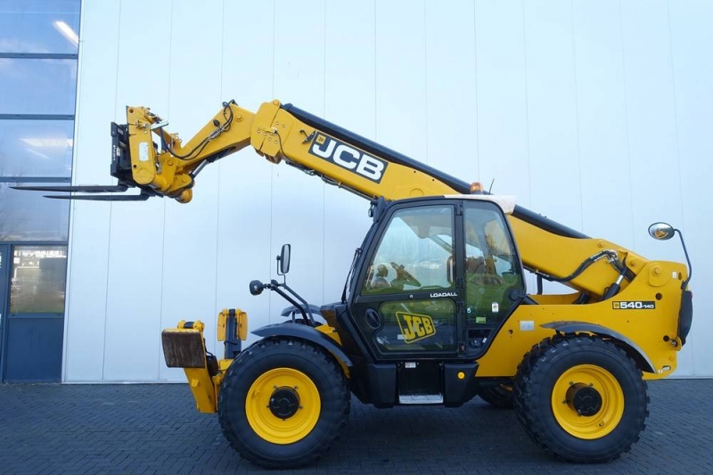 Аренда телескопического погрузчика JCB 540-140
